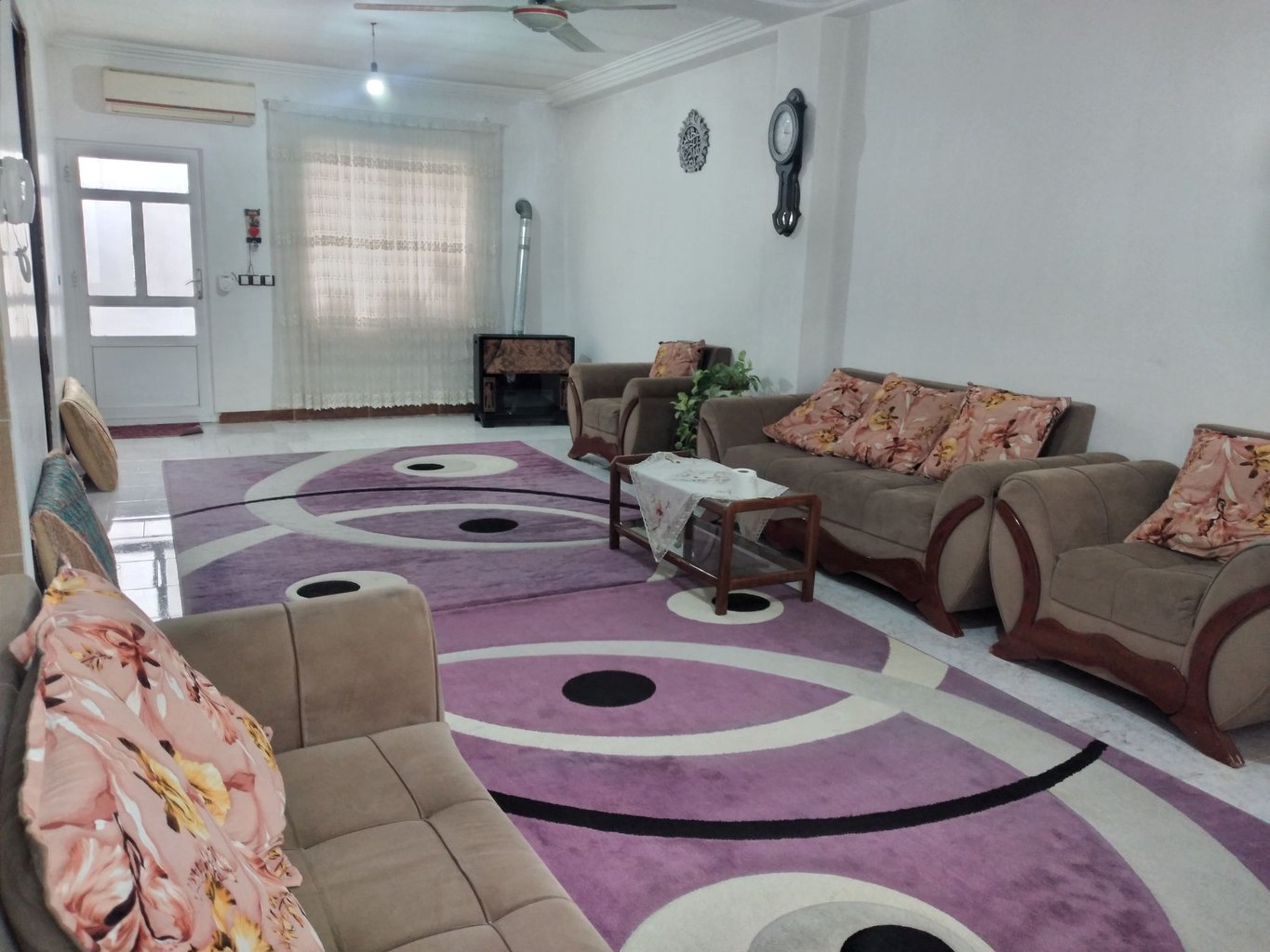 سوئیت یک خوابه خانه تو