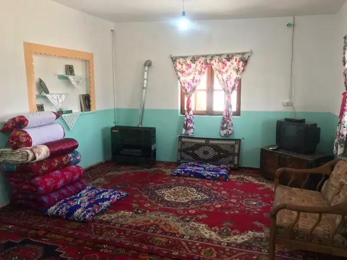 مجتمع اقامتگاهی بام خلخال- واحد سنتی چهارنفره مدل ۱ - هال