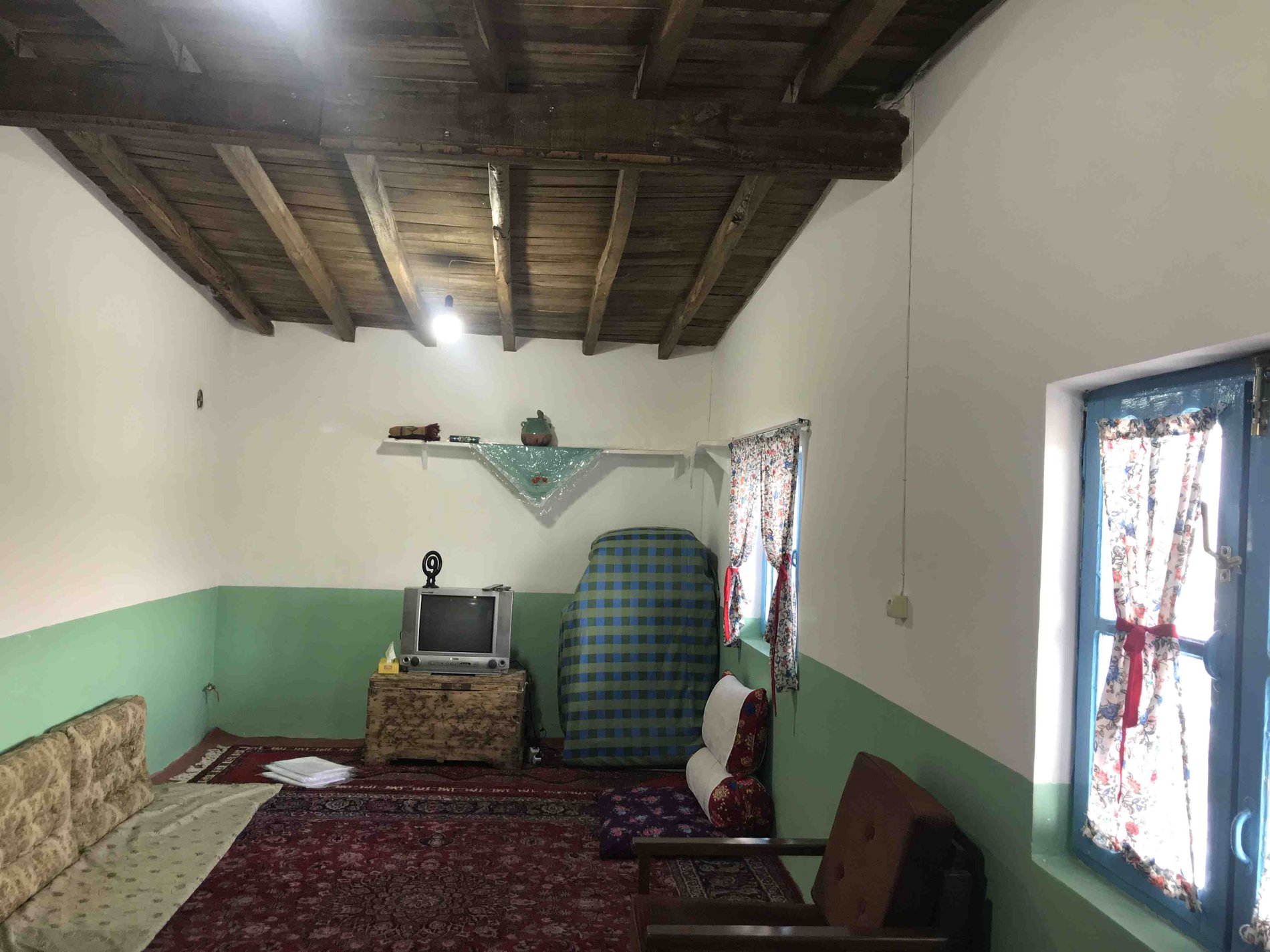 مجتمع اقامتگاهی بام خلخال - واحد سنتی چهارنفره مدل ۲ - هال