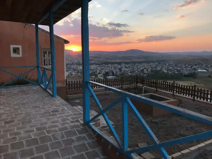 مجتمع اقامتگاهی بام خلخال- واحد سنتی چهارنفره مدل ۱ - چشم انداز سوییت ها