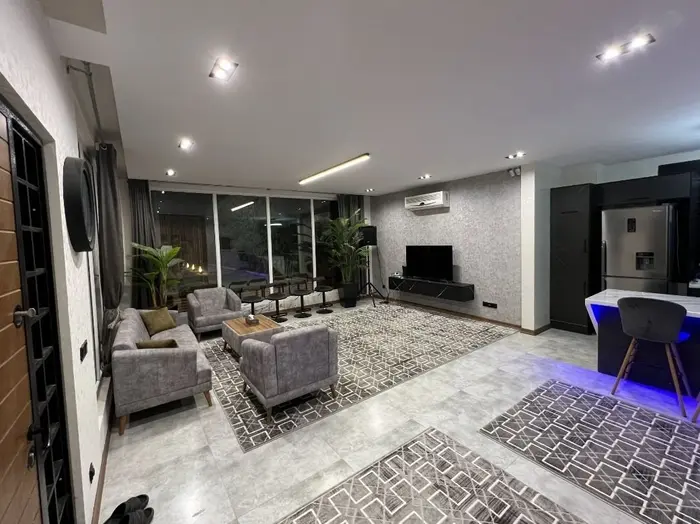 ویلا یک خوابه استخردار آبگرم باغچه آرا