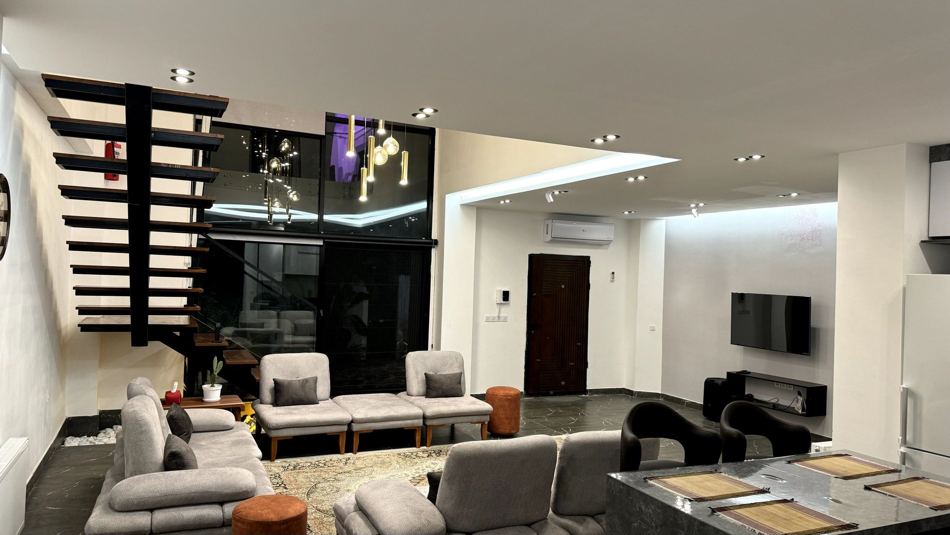 ویلا دوخوابه دوبلکس آریل