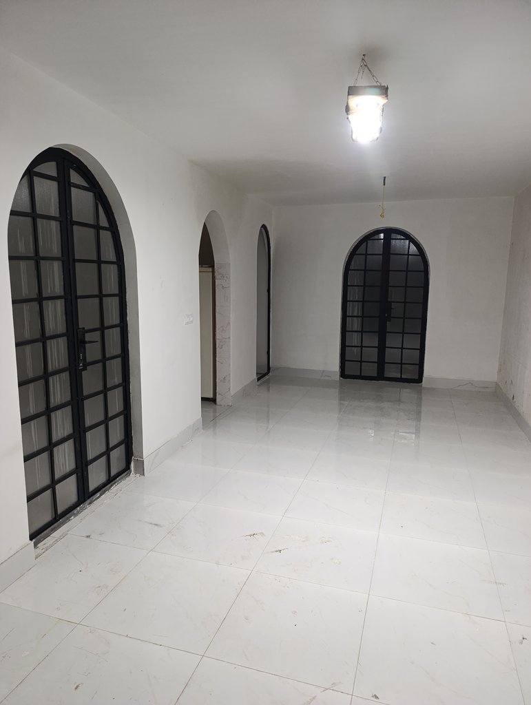 بومگردی تنگ بهرام - واحد 20متری