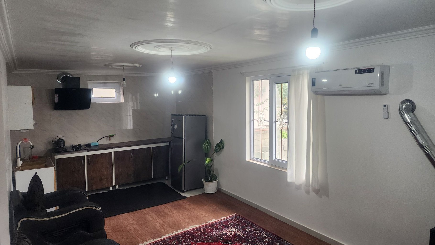 ویلا دوخوابه جنگلی محبت - پذیرایی و مبلمان 