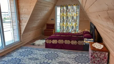 کلبه دوخوابه دوبلکس سوئیسی تاج