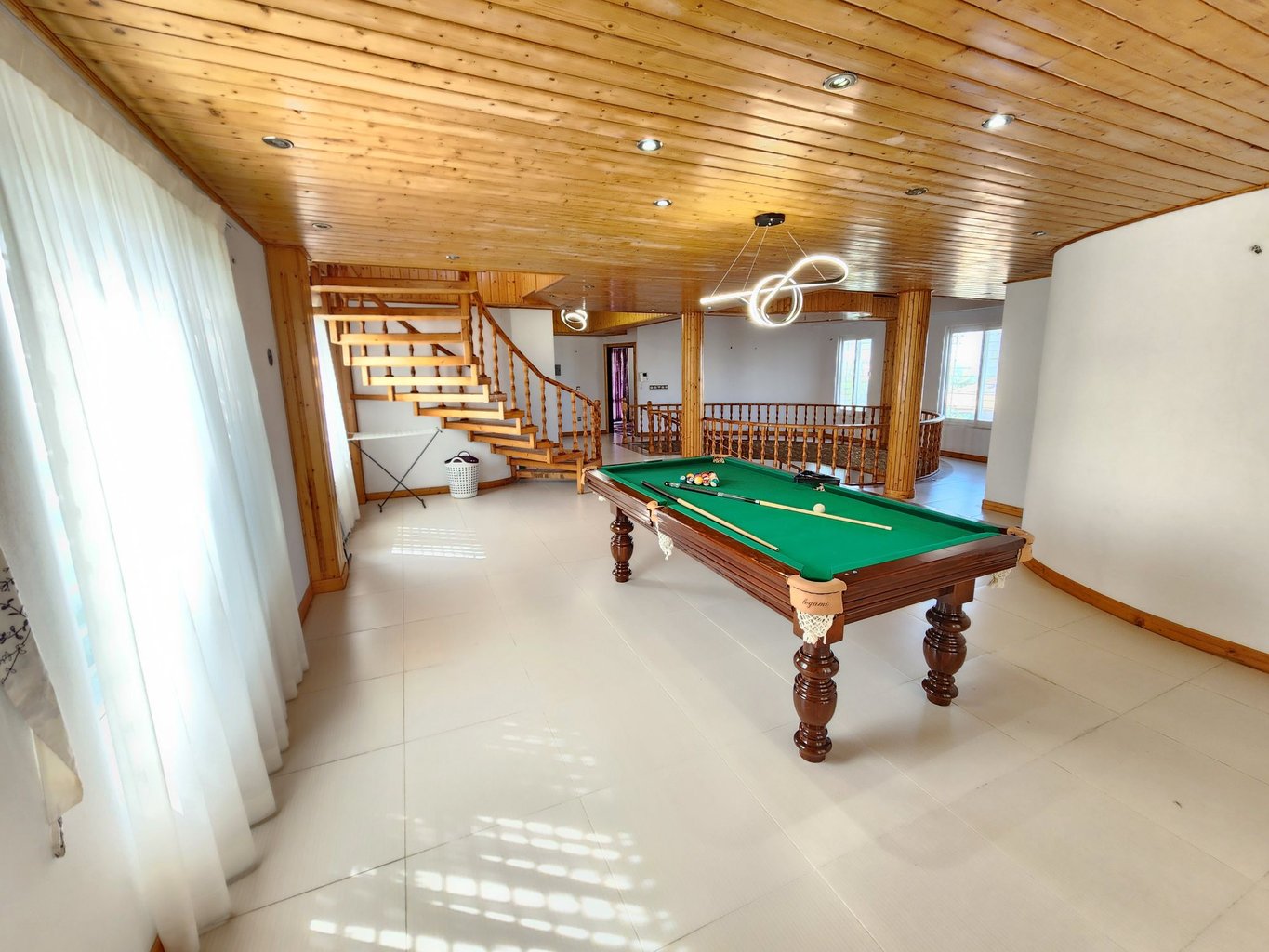 چهارخوابه استخردار آبگرم تریپلکس لتینگان