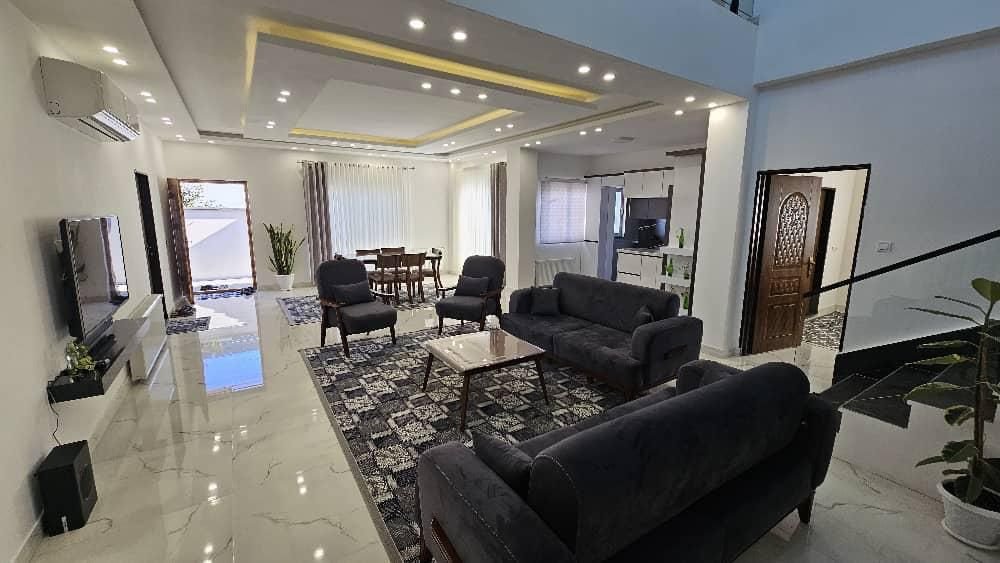 اقامتگاه سه خوابه  استخردار