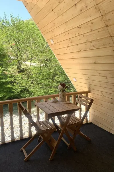 کلبه یک خوابه جنگلی دوبلکس اُم