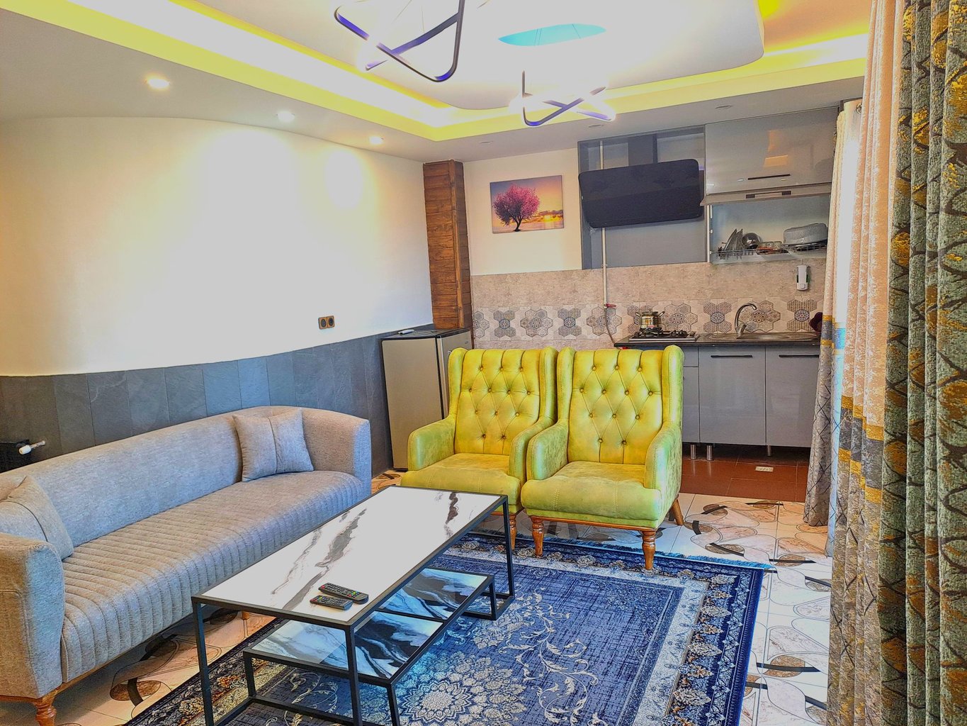 آپارتمان دوخوابه روجین ۵