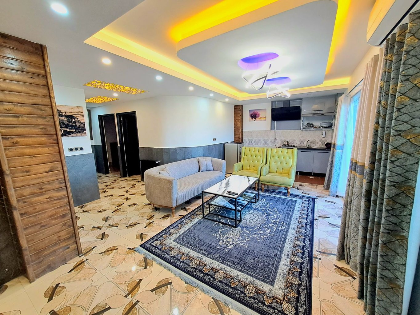 آپارتمان دوخوابه روجین ۵