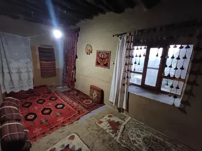 بومگردی سرای هما - واحد 1