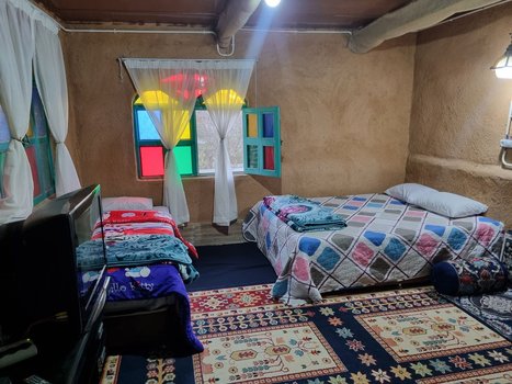 اقامتگاه سنتی اسماء خاتون - واحد گل رز 5