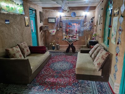 اقامتگاه سنتی اسماءخاتون تخت جمشید - واحد گل نرگس 3