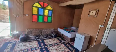 اقامتگاه سنتی اسماء خاتون - واحد گل میخک 1