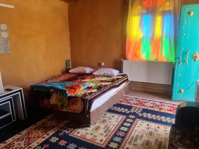 اقامتگاه سنتی اسماء خاتون - واحد گل یاس 2