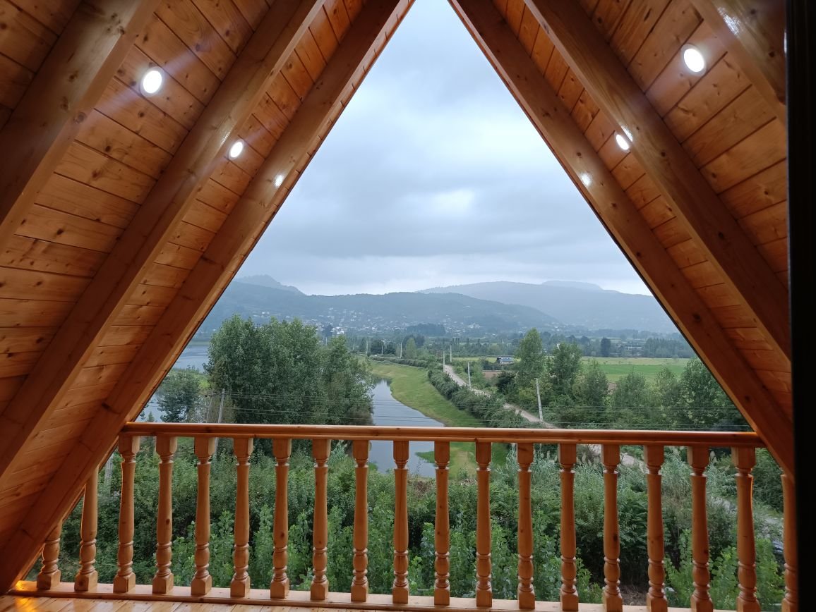 کلبه یک خوابه دوبلکس سوئیسی باغ معروف