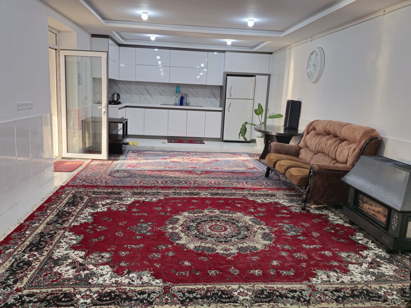 ویلا یک خوابه استخردار سرکره