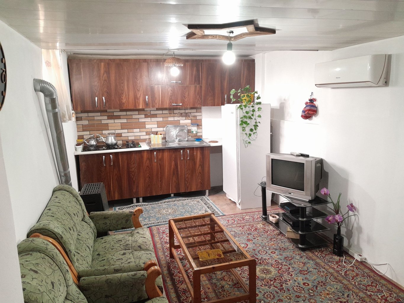 سوئیت فلت روستایی باران