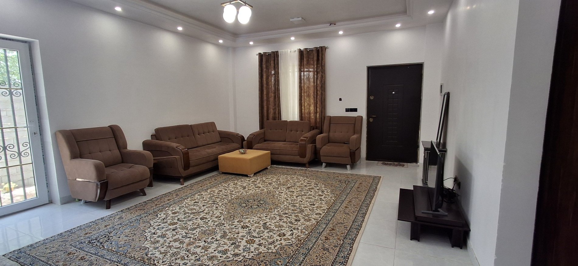 یک خوابه سه نوبر