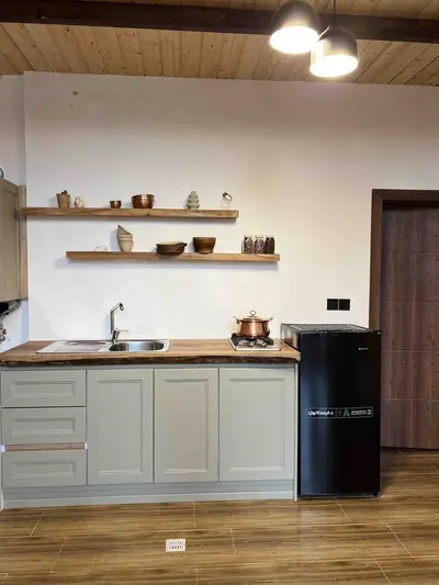 کلبه دوخوابه سوئیسی زینه