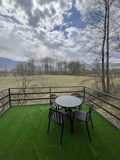 کلبه دوخوابه سوئیسی زینه