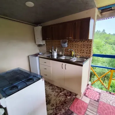 کلبه دوخوابه جنگلی سنتی کادوس