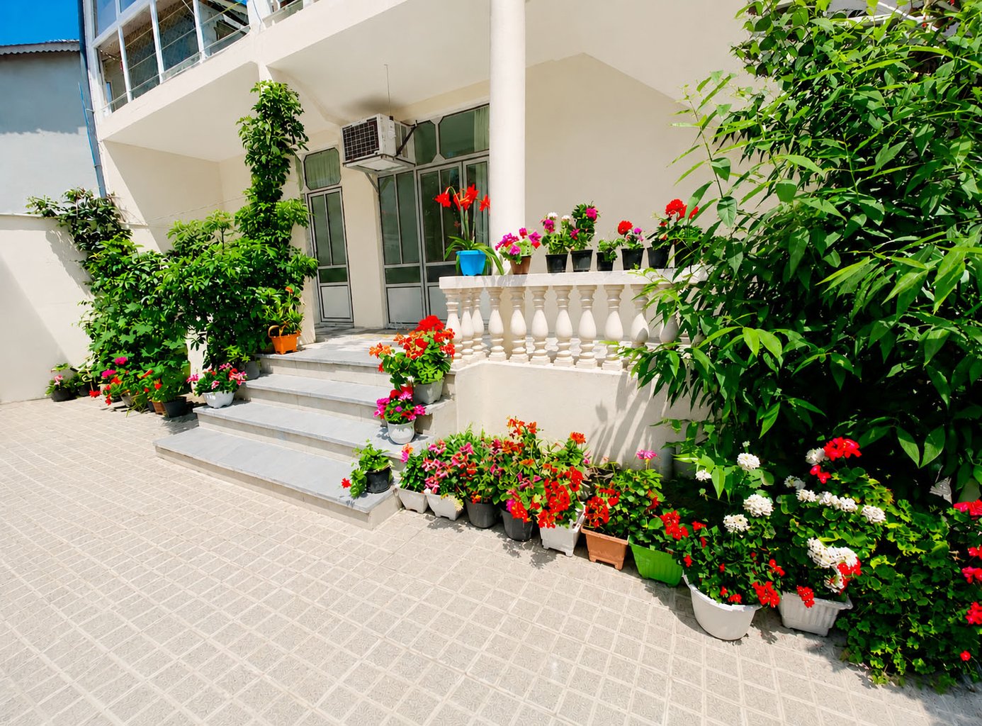 آپارتمان دوخوابه شمعدونی 2