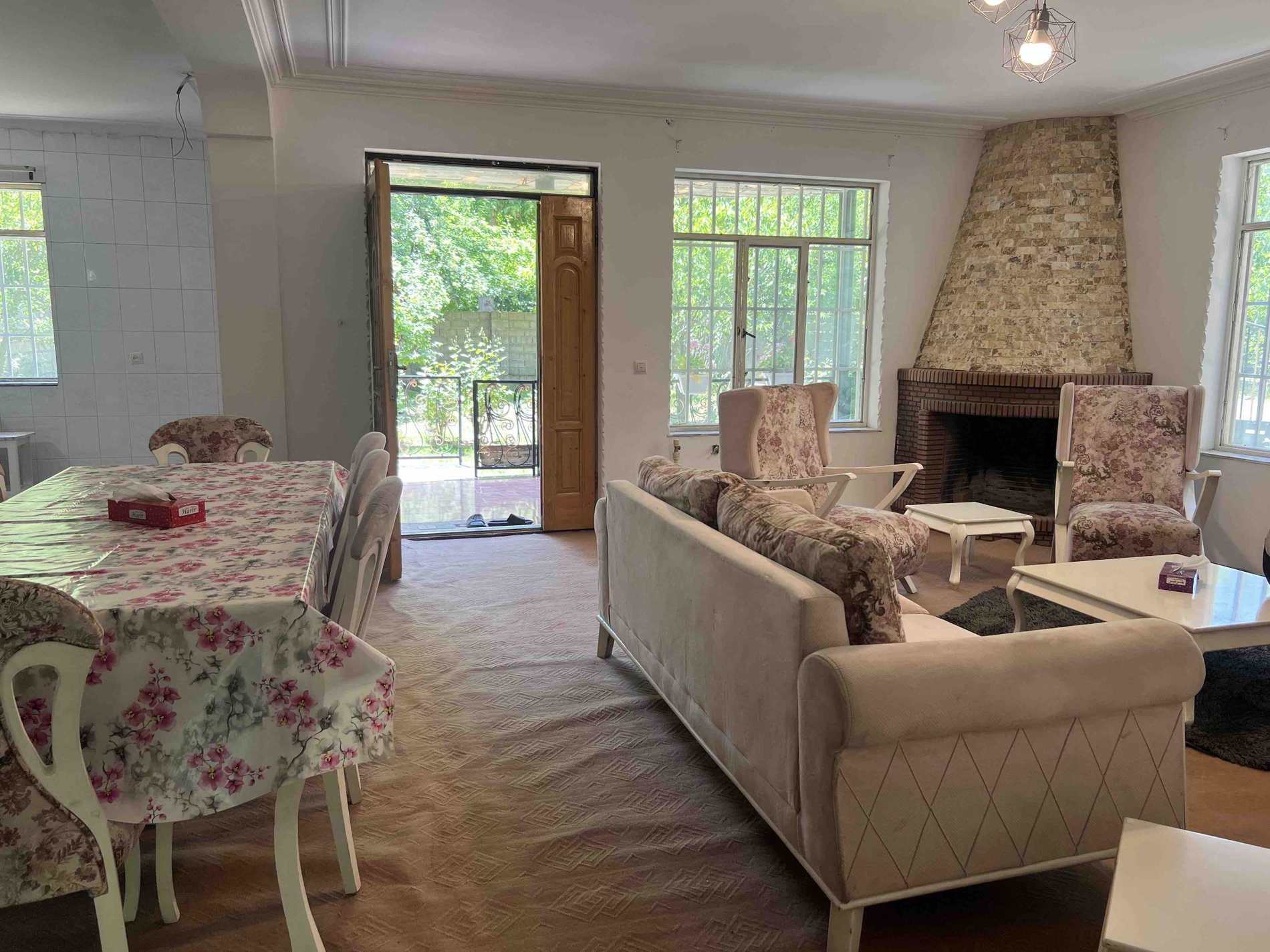 ویلا دوخوابه اویجدان 1 - انتخاب عنوان تصویر