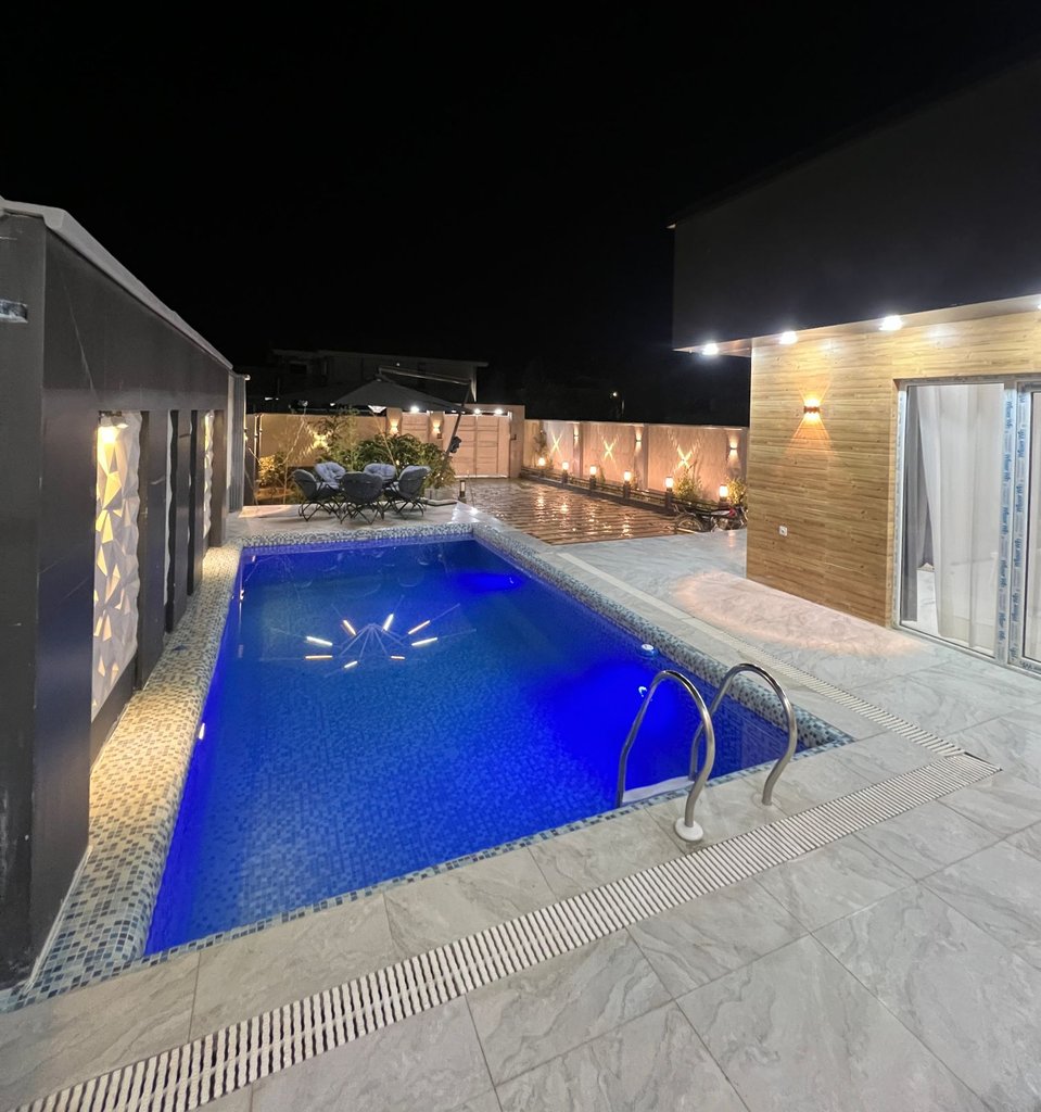 ویلا دوخوابه استخردار آبگرم فلورا