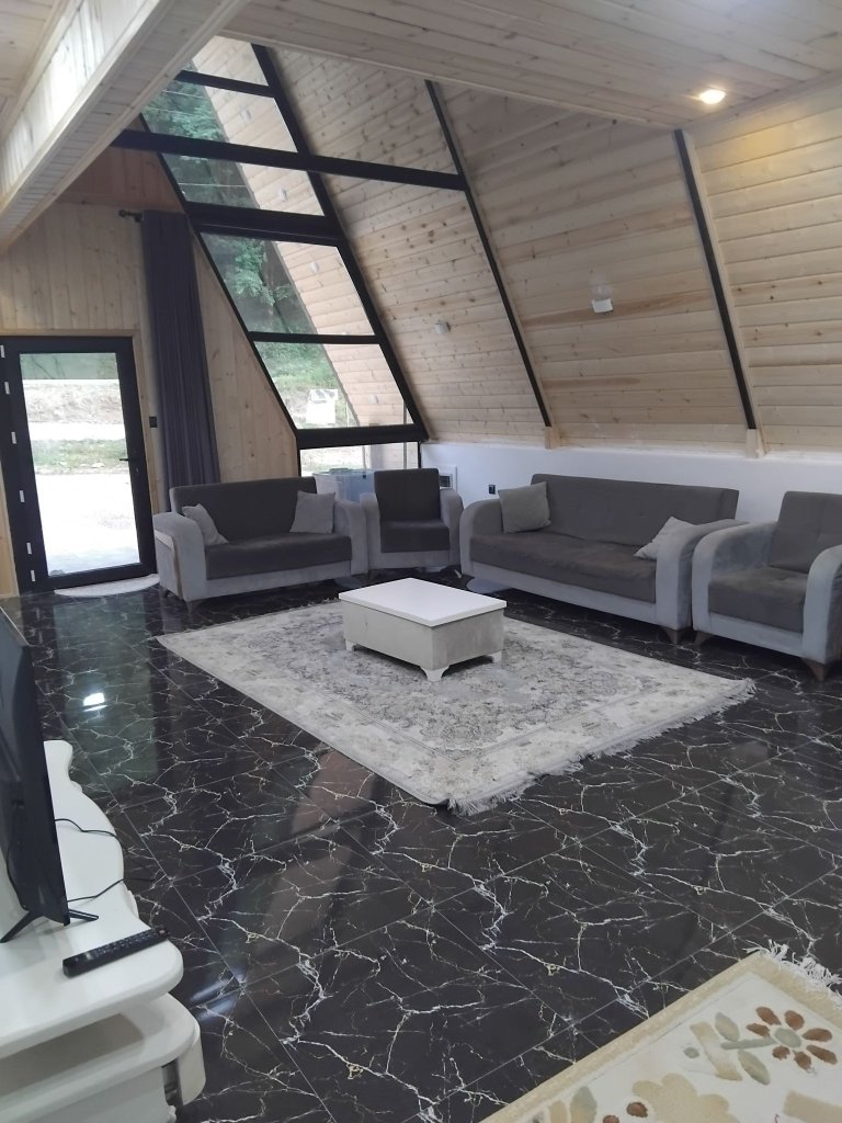 کلبه دوخوابه سوئیسی دوبلکس برن رو ۳