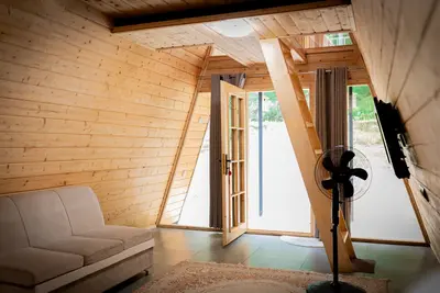 کلبه یک خوابه سوئیسی برن رو - واحد 1