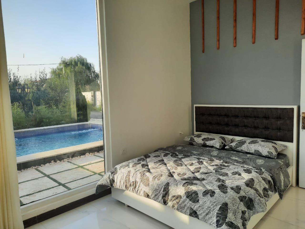 ویلا دوخوابه استخردار ونیز