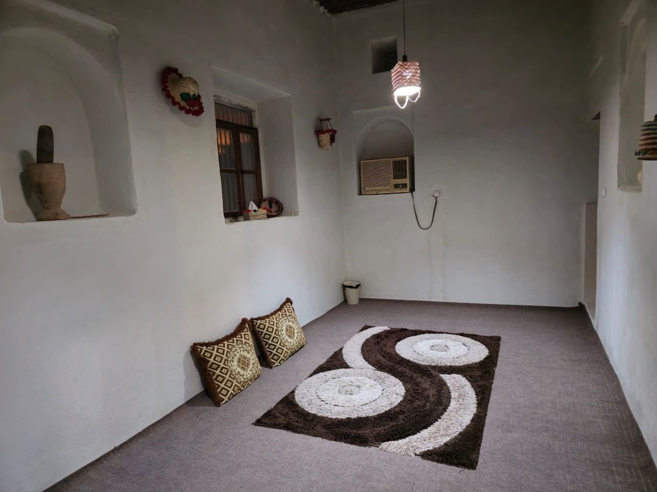 بوم گردی مِیلس - واحد ۱۰۲