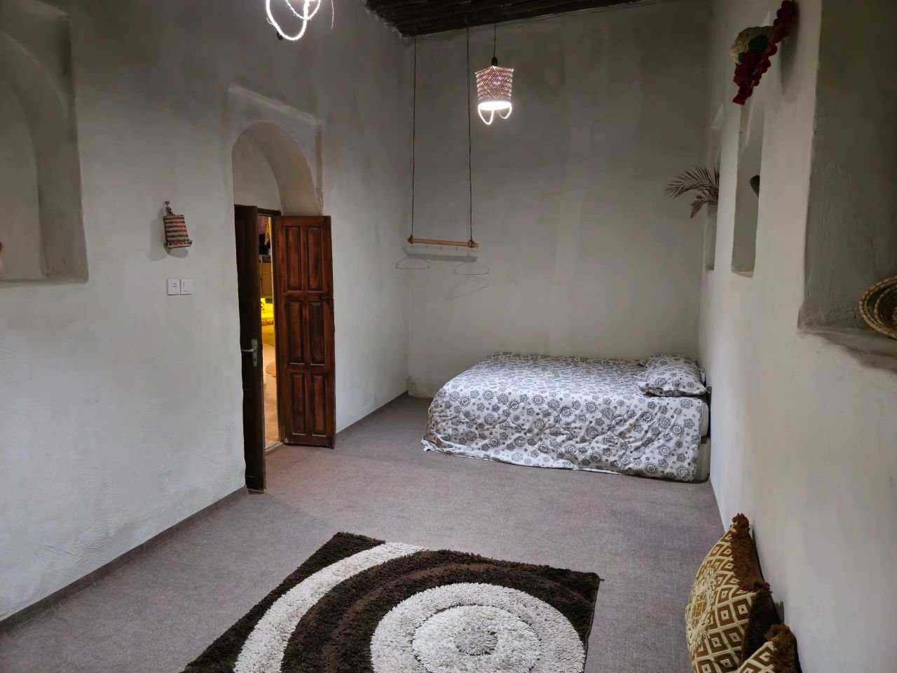 بومگردی مِیلس - واحد ۱۰۲