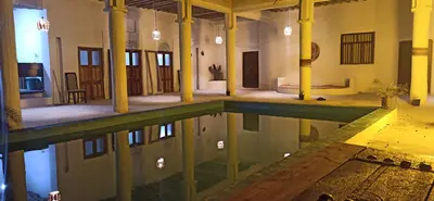 بومگردی مِیلس - واحد ۱۰۵