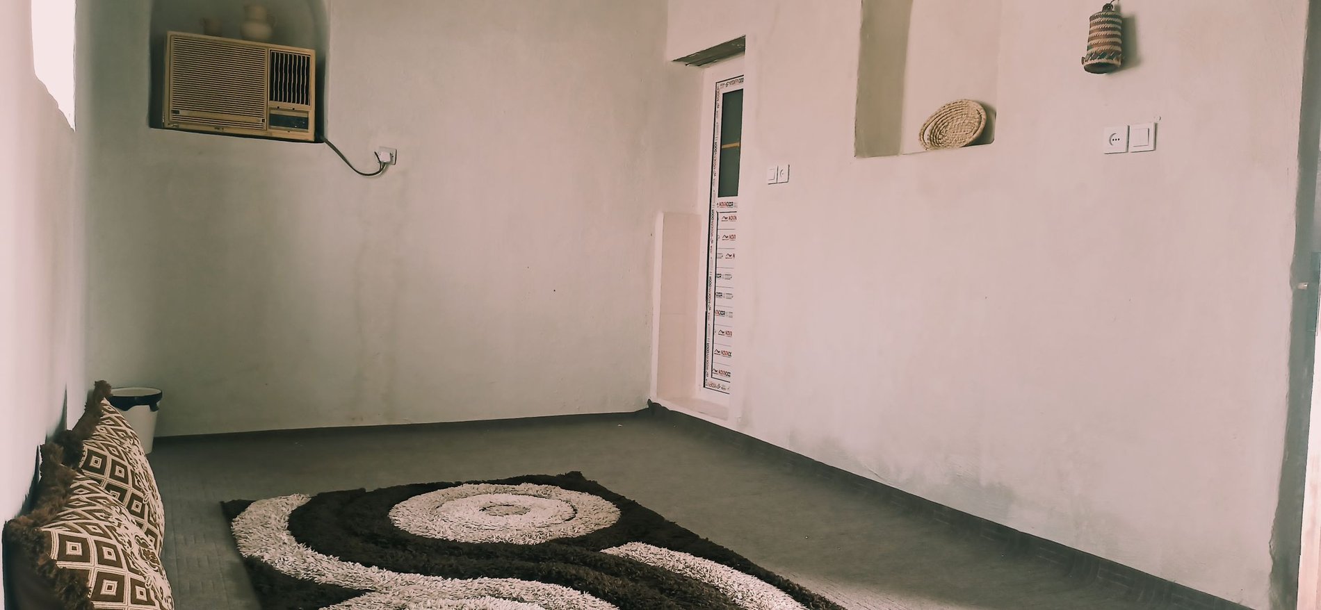 بومگردی مِیلس - واحد ۱۰۲