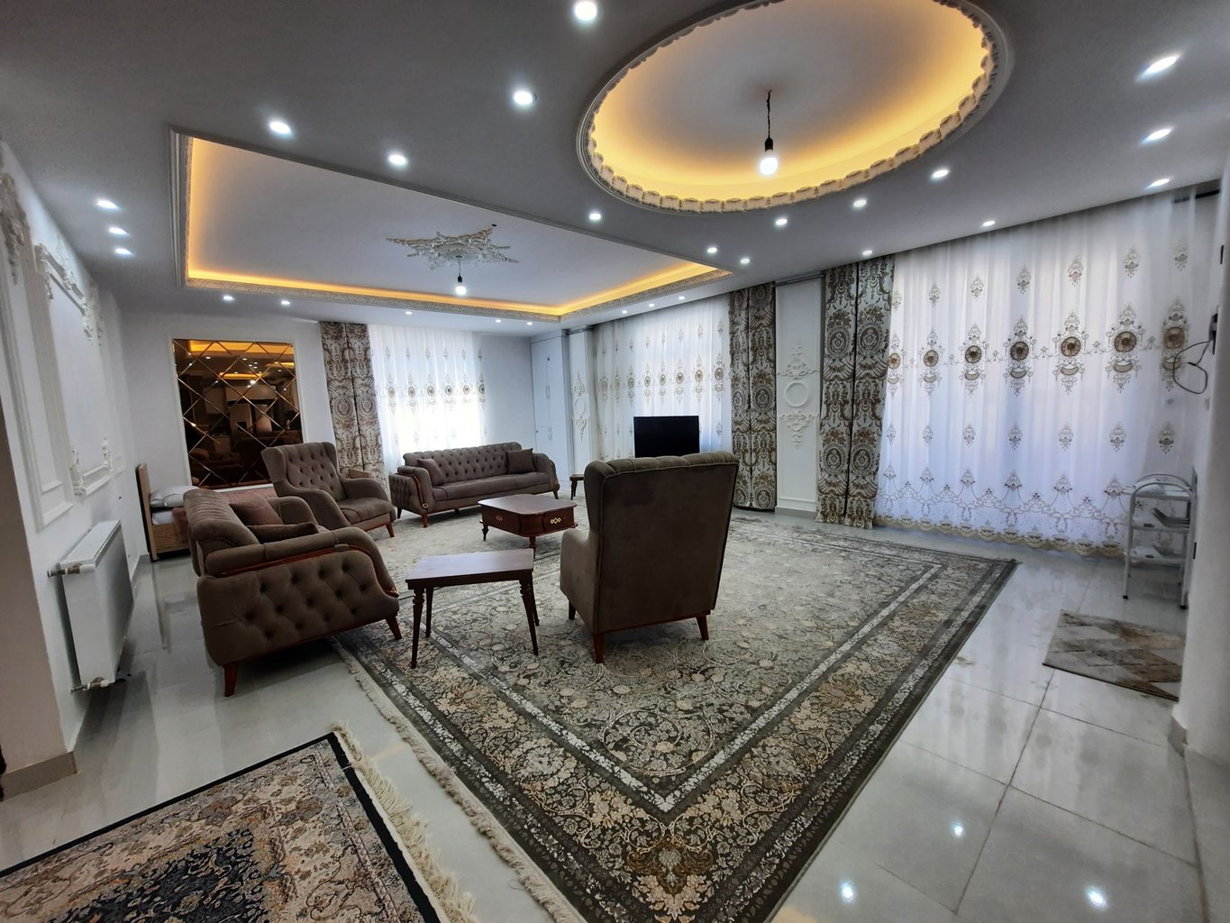 آپارتمان دوخوابه جکوزی دار قدیری 2