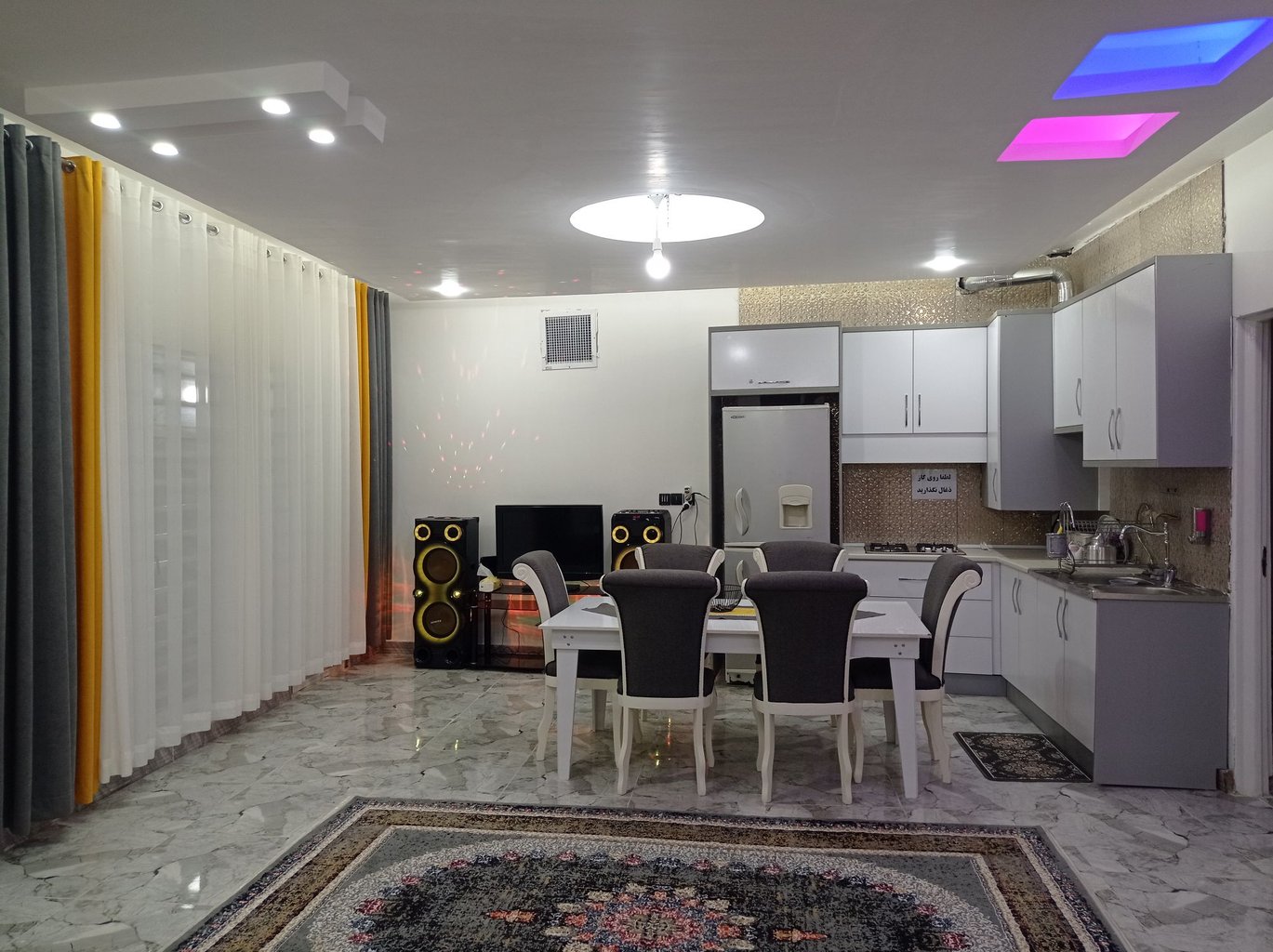 دوخوابه روستایی استخردار آبگرم ماندگار