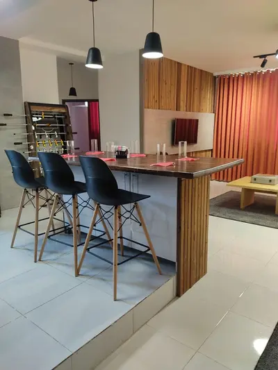 آپارتمان دو خوابه‌ بر موج