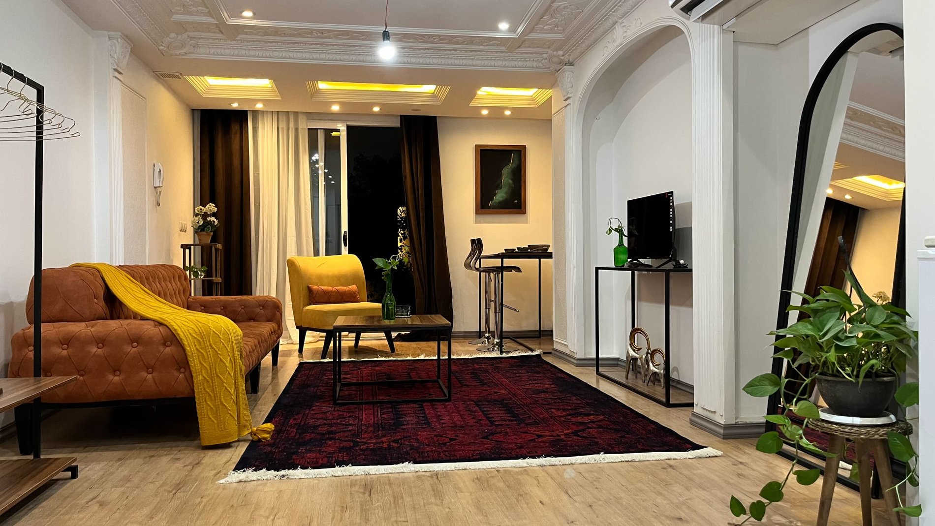 آپارتمان دوخوابه توحید میانی