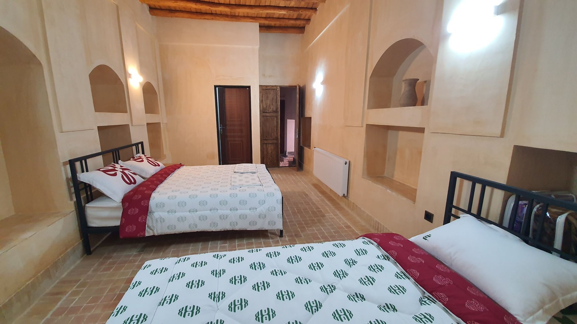 اقامتگاه سنتی خانه ساتی - واحد گوشه