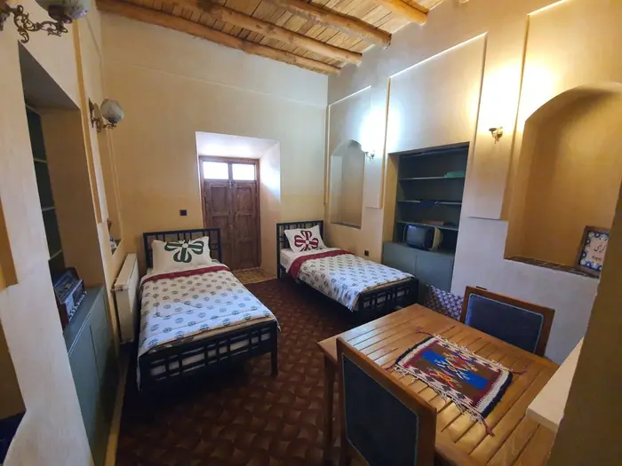 اقامتگاه سنتی خانه ساتی - واحد کرسی