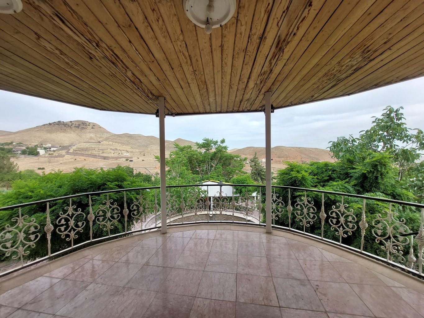 ویلا سه خوابه دنج طلایی