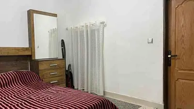 سوئیت یک خوابه گلسرخ 1