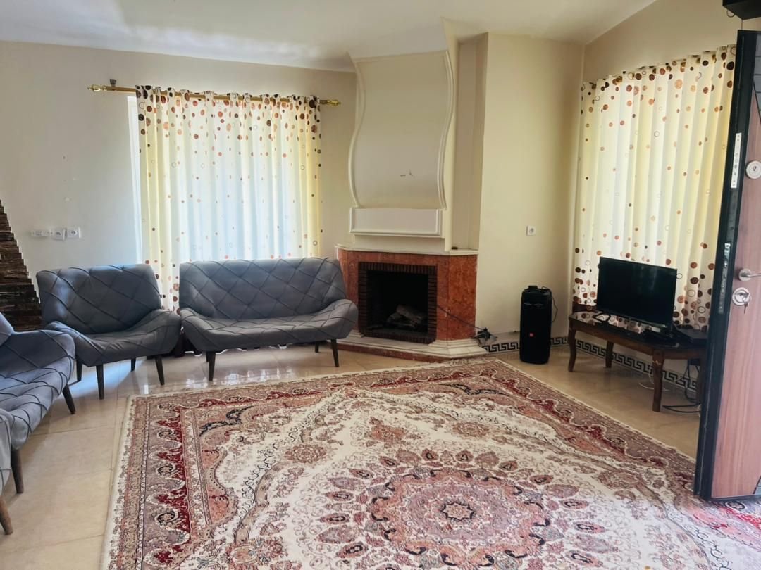 ویلا دوخوابه استخردار گل سرخ