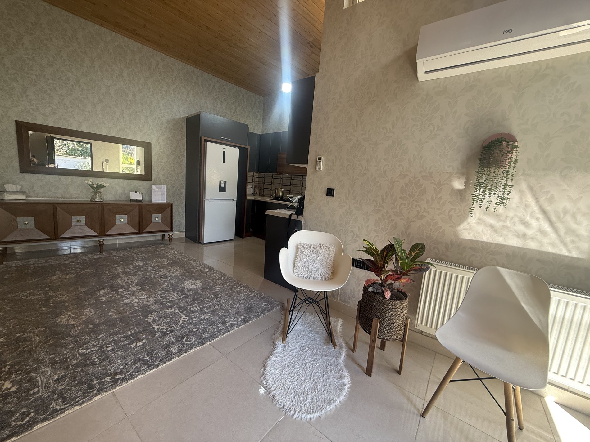 ویلا دوخوابه جنگلی یکتا