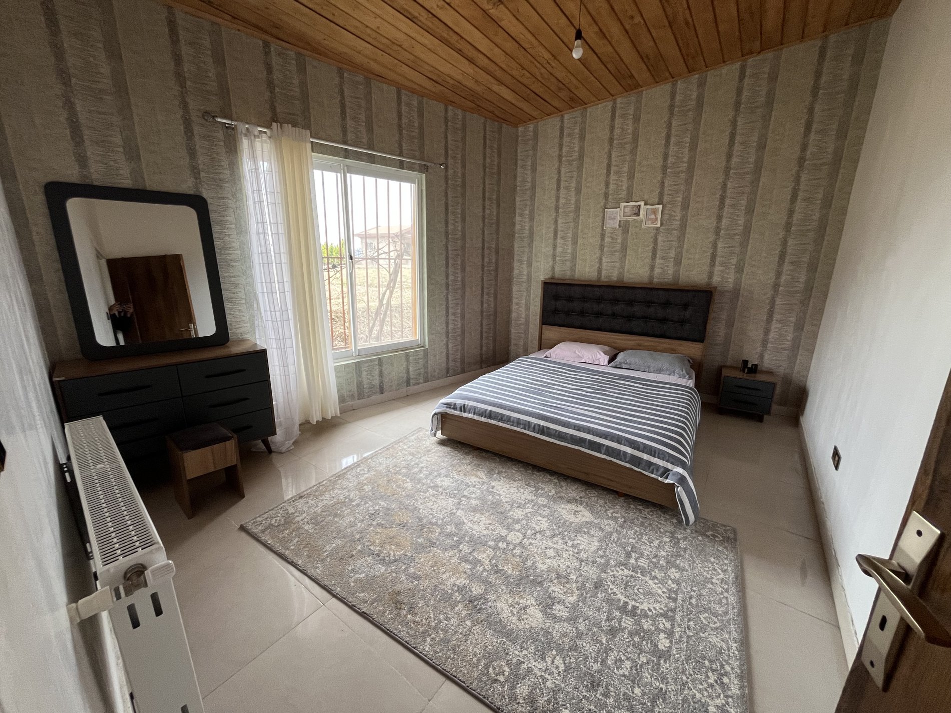 ویلا دوخوابه جنگلی یکتا