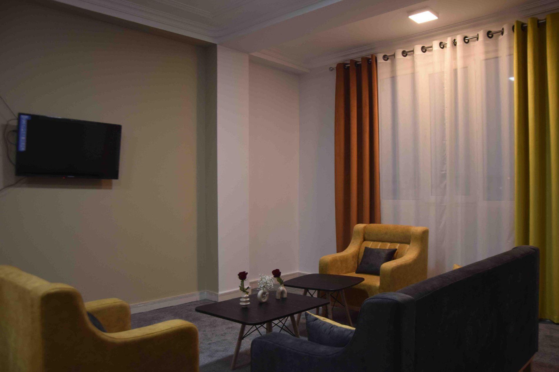 آپارتمان دوخوابه بولسا‌‌ واحد ۳ - انتخاب عنوان تصویر