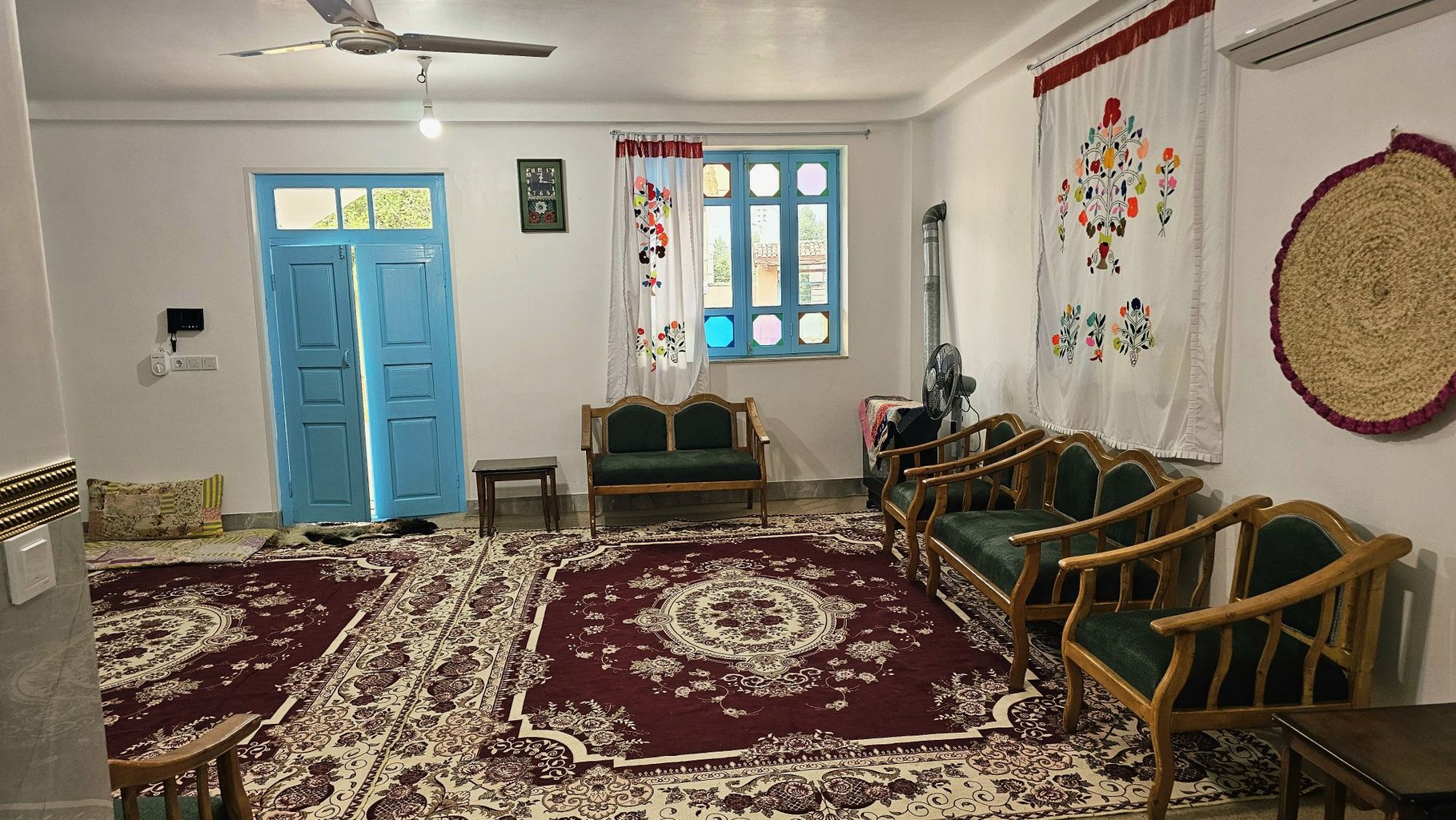 یک خوابه بام کلباد - واحد تِلکا