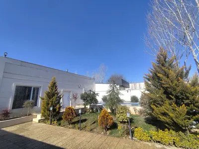 ویلا دوخوابه استخردار آبگرم شاهد